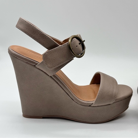 Charlotte Russe KELSEY-28X Women’s Wedge Sandals size 6 - Picture 4 of 10